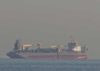 Iran Guards radioed ships to say Hormuz Strait is closed: EU naval mission