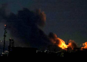 Iran accuses US of plotting ground attack despite diplomatic talk