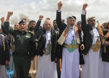 Iran strikes Gulf aluminum plants - إيران تضرب مصانع الألومنيوم بالخليج