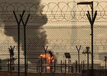 Iranian attacks Dubai airport Abu Dhabi