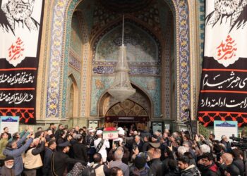 Larijani criticizes Islamic nations Iran support war