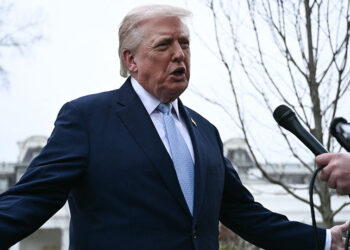 Trump Iran war swing voters midterms - ترامب حرب إيران الناخبون المستقلون