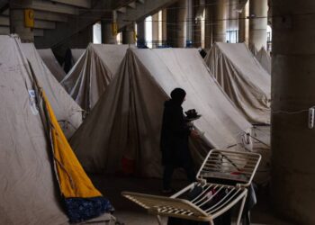 humanitarian crisis in Lebanon - الأزمة الإنسانية في لبنان