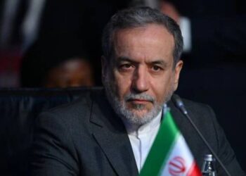 Iran opens Strait of Hormuz commercial ships - إيران تفتح مضيق هرمز السفن التجارية