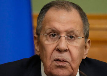 Lavrov urges US abandon threats negotiations - لافروف يدعو التخلي عن الإنذارات المفاوضات