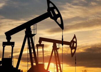 Oil prices drop Strait of Hormuz Iran - أسعار النفط تهبط مضيق هرمز