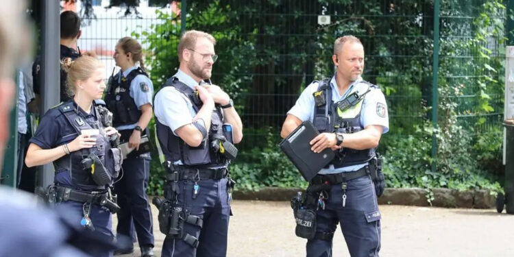 Germany shooting Stade - إطلاق نار ألمانيا شمال البلاد