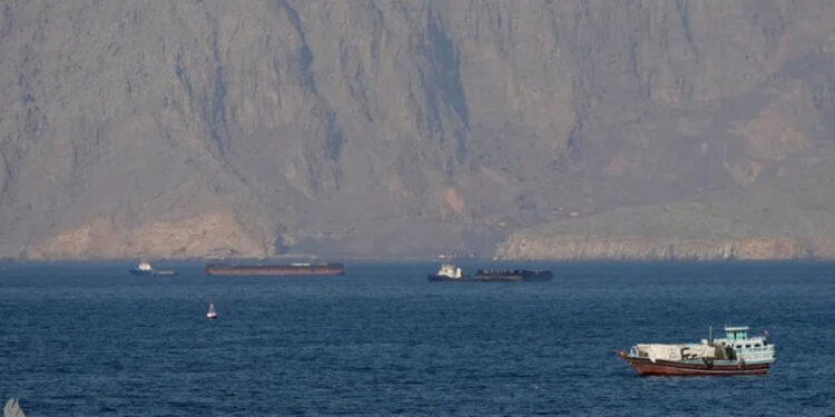 Strait of Hormuz closure - إغلاق مضيق هرمز