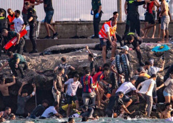 Ceuta migrant crisis - أزمة سبتة