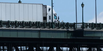 US and Canada fail to reach a trade deal - أمريكا وكندا تفشلان في التوصل إلى اتفاق تجاري
