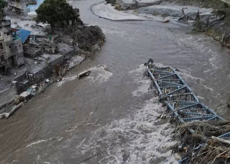 Himalaya floods - فيضانات الهيمالايا