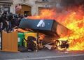French protests lead to 174 people jailed - أعمال العنف في فرنسا