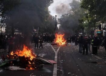 curfew in France - حظر التجول في فرنسا